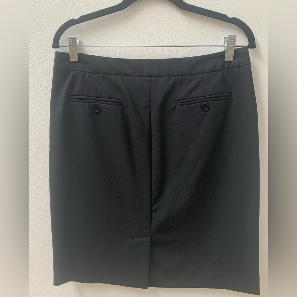 SZ 6 Theory Black Skirt - Picture 2 of 5